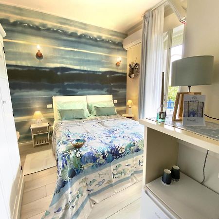 צ'ינקואלה B&B Due Passi Dal Mare מראה חיצוני תמונה